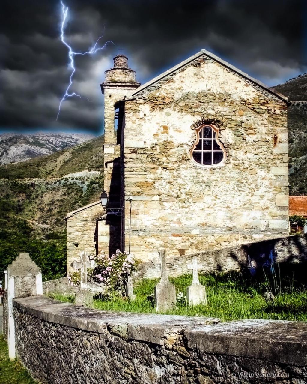 Nuits Magiques Au Village Entre Mer Et Montagnes Bigorno Esterno foto
